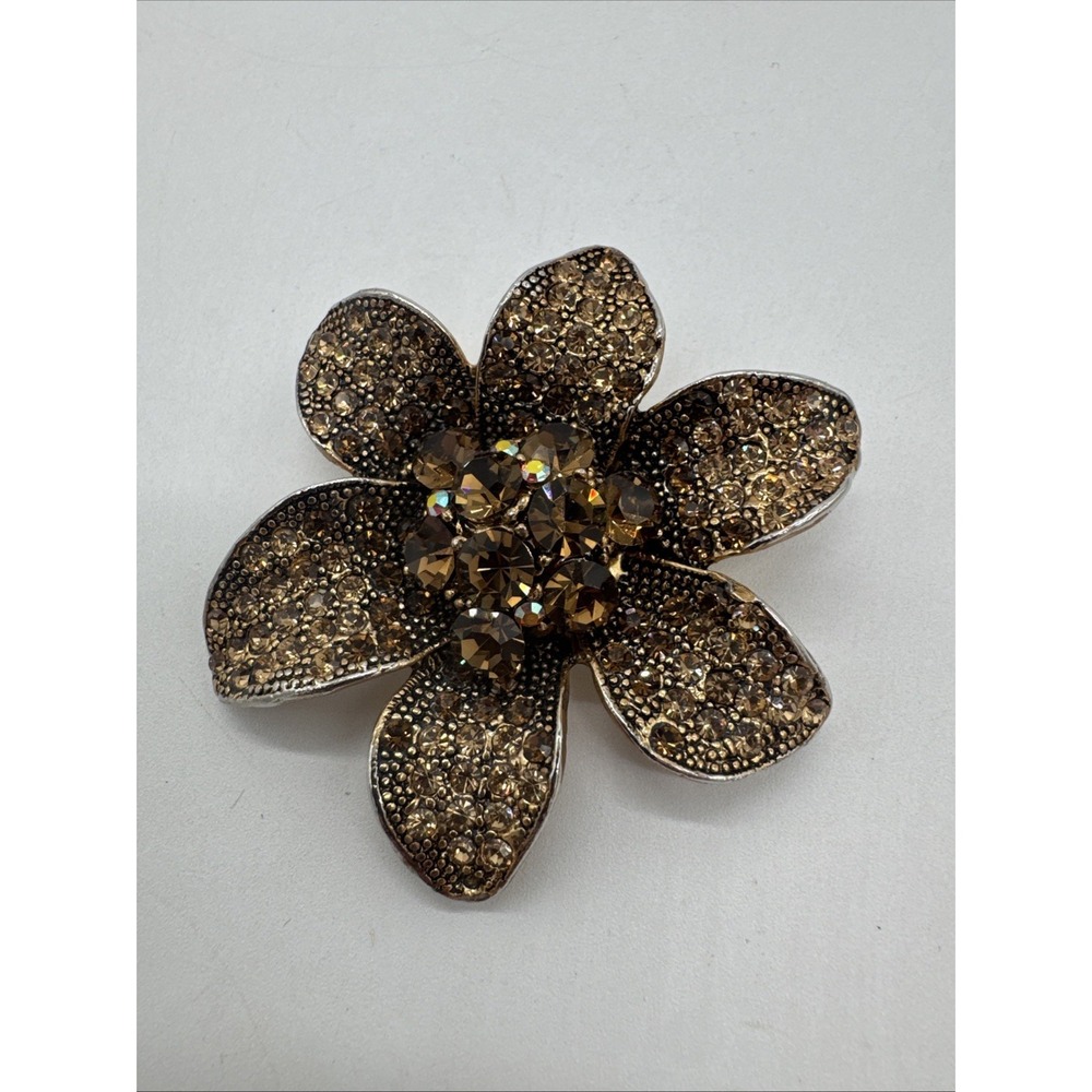 Large Gold Tone Rhinestone Flower Brooch 2.6"‎ Amber Topaz Pin